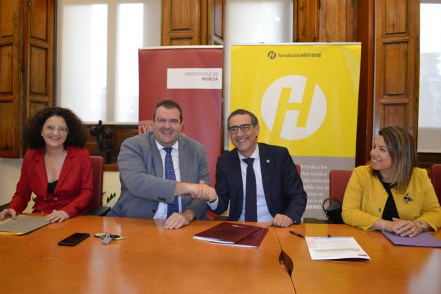 La UMU y Fundación Hefame firman un convenio para la creación de una cátedra de I+D+i de gestión farmacéutica - 1, Foto 1