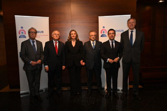 CaixaBank patrocina el 'Bastón de Oro' de ADERMUR que este año ha sido concedido a Tomás Fuertes - 2, Foto 2