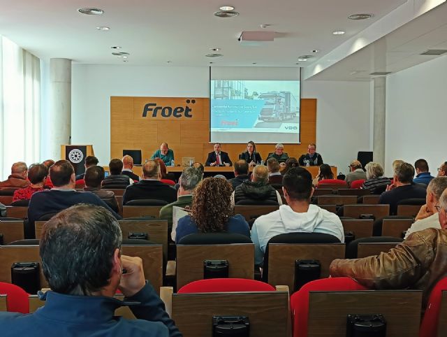 Fomento concede 2,2 millones en ayudas para implantar el tacógrafo de segunda generación en vehículos de la Región de Murcia - 1, Foto 1