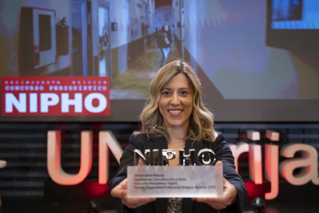 Los periodistas Carlos del Amor y Lucía Santiago, premios Nipho 2025 - 2, Foto 2