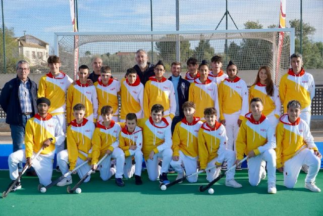 Santomera despide al equipo de hockey sub-16 que representará a la Región de Murcia en el Campeonato de España - 1, Foto 1