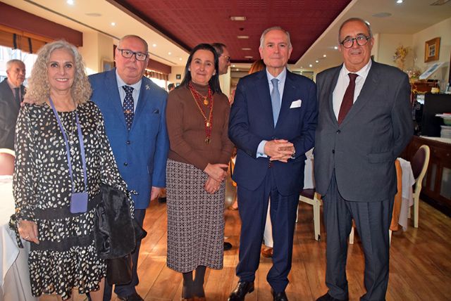 Luis Capitán culmina su etapa universitaria con la Medalla de Plata del Ateneo - 3, Foto 3