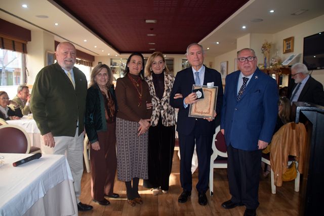Luis Capitán culmina su etapa universitaria con la Medalla de Plata del Ateneo - 5, Foto 5