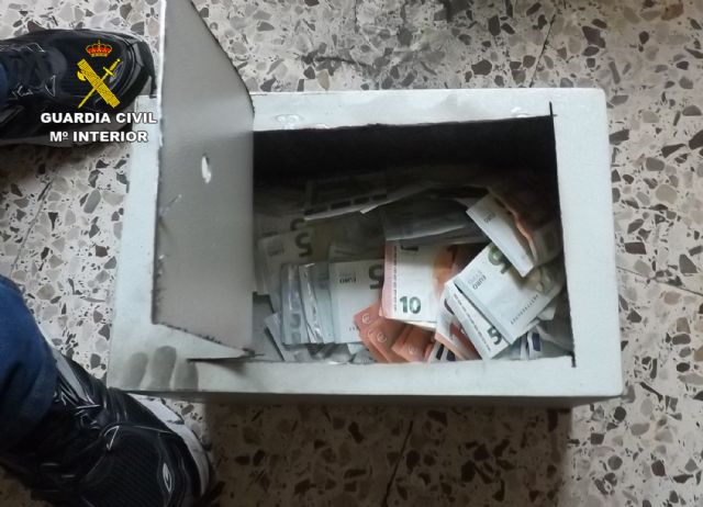 El incendio de una vivienda en Caravaca descubre un punto de manipulación y venta de droga - 2, Foto 2