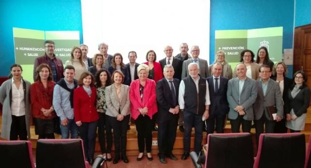 Sanidad recaba el apoyo de los ayuntamientos para aumentar la esperanza de vida de los murcianos - 1, Foto 1