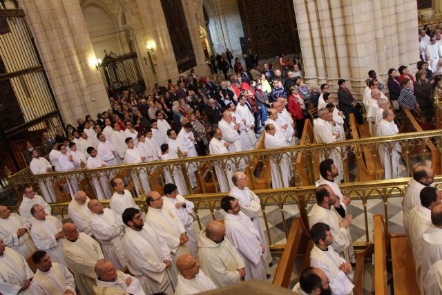 El presbiterio diocesano renueva sus promesas sacerdotales en la Misa Crismal - 1, Foto 1