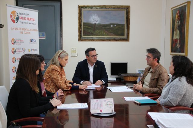 El Ayuntamiento de Alhama y la Federacin de Salud Mental Regin de Murcia firman un convenio por el empleo, Foto 3