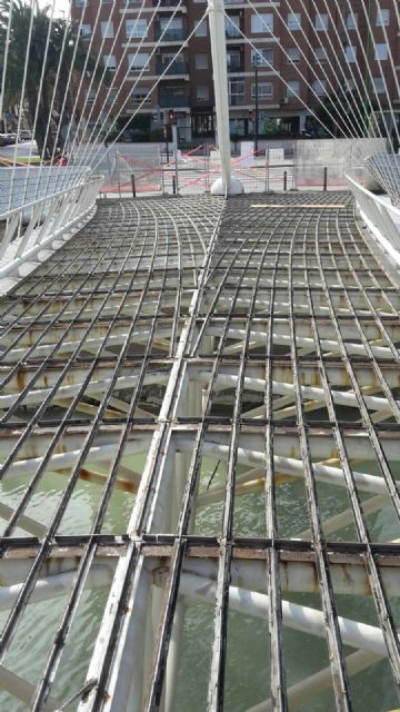 Las obras de sustitución del pavimento de la pasarela Jorge Manrique continúan según los plazos previstos - 2, Foto 2