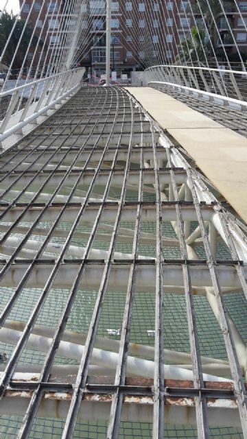 Las obras de sustitución del pavimento de la pasarela Jorge Manrique continúan según los plazos previstos - 3, Foto 3