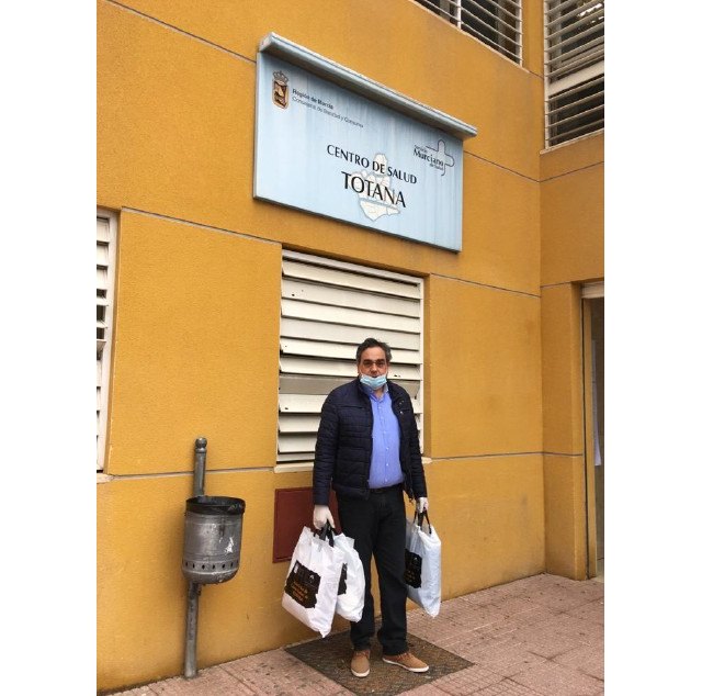 La Asociación de Comerciantes de Totana hace una donación de material sanitario al Centro de Salud Totana Norte, Foto 3