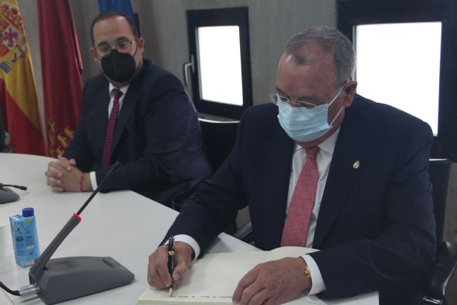 Fernando Carrasco Argüeso invita con ímpetu a vivir la Semana Santa de San Pedro del Pinatar - 3, Foto 3