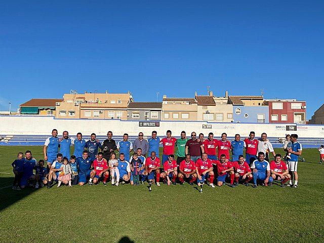Partido de veteranos entre el Bala Azul y el Mazarrn FC, Foto 1