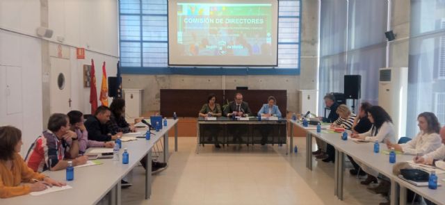 El consejero de Educación se reúne con los directores de Primaria y de Secundaria - 1, Foto 1