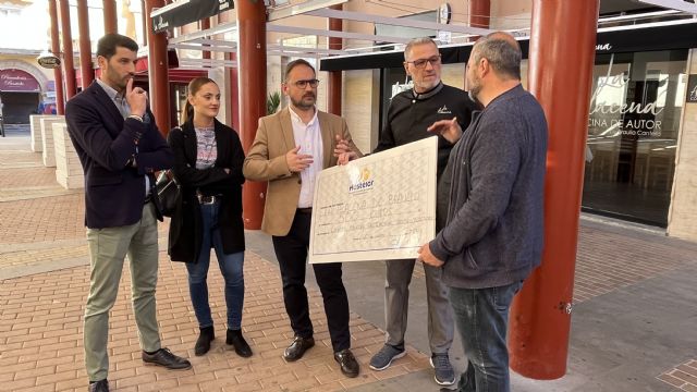 Restaurante La Alacena dona su premio en las Jornadas Gastronómicas del Arroz de Calasparra en Lorca, a la investigación del cáncer infantil - 5, Foto 5