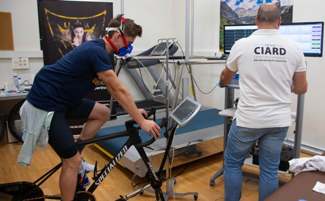 Pedro Acosta ajusta su puesta a punto para el Mundial en el CIARD de la UCAM - 1, Foto 1