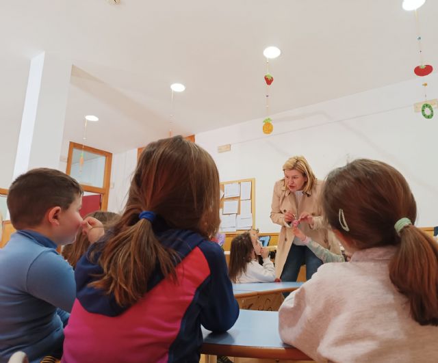 Más de cincuenta niños disfrutan de la Escuela de Semana Santa para facilitar la conciliación durante este periodo vacacional - 4, Foto 4