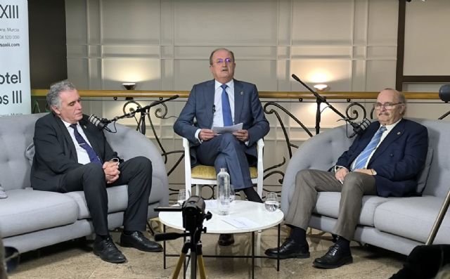 Javier Pavía y Gonzalo Wandosell desgranan todo lo que supone y representa la Semana Santa de Cartagena - 3, Foto 3