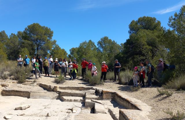 La 'Mochila de Actividades' viaja en el tiempo a través de una ruta por el Monte Arabí - 1, Foto 1