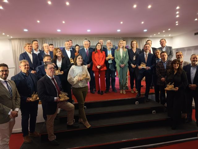 Sara Rubira reivindica el sector agroalimentario regional en la entrega de premios 'Diario del Campo' que organiza La7 - 1, Foto 1