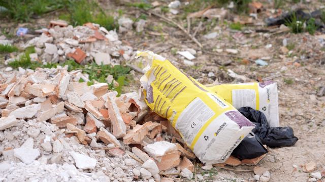 El PSOE denuncia el abandono y la falta de mantenimiento de los accesos a la Contraparada - 2, Foto 2