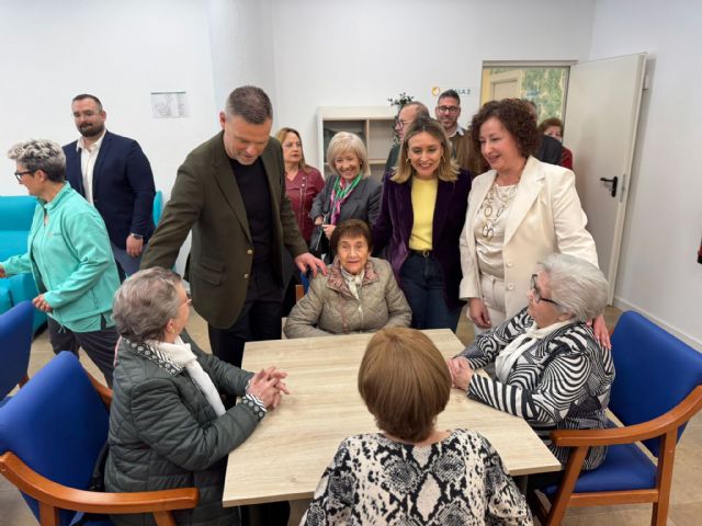 Pol�tica Social apoya la puesta en marcha de un nuevo centro de d�a para mayores en Caravaca de la Cruz, Foto 3
