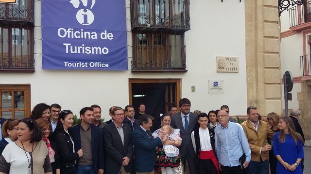 La Plaza de España, corazón del casco histórico lorquino, alberga la nueva sede de la Oficina de Turismo - 1, Foto 1