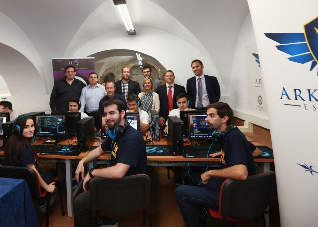 La UCAM presenta su equipo de 'eSports': Arkangels - 1, Foto 1