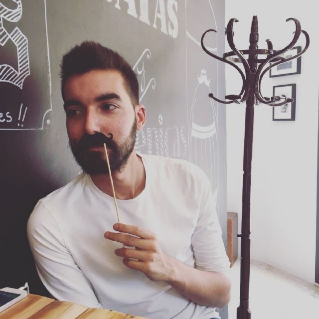 El cartagenero Daniel Carbonell presenta su novela Curioso a puerta cerrada - 3, Foto 3