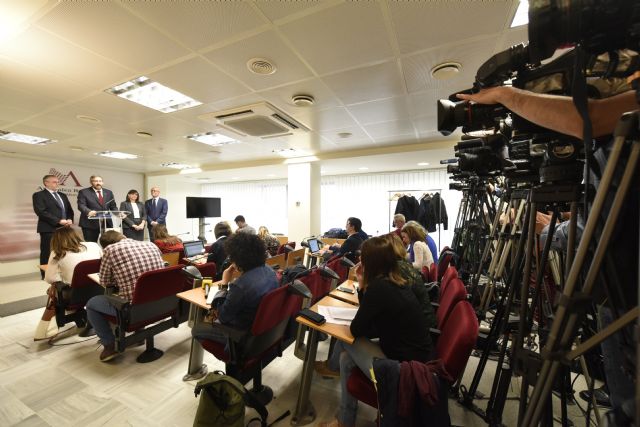 Víctor Martínez: López Miras ofrece un programa de gobierno solvente, lleno de ideas y propuestas necesarias para la Región - 1, Foto 1