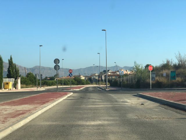 La construcción de una nueva rotonda mejorará el tráfico entre Beniel y el polígono industrial de El Mojón - 1, Foto 1