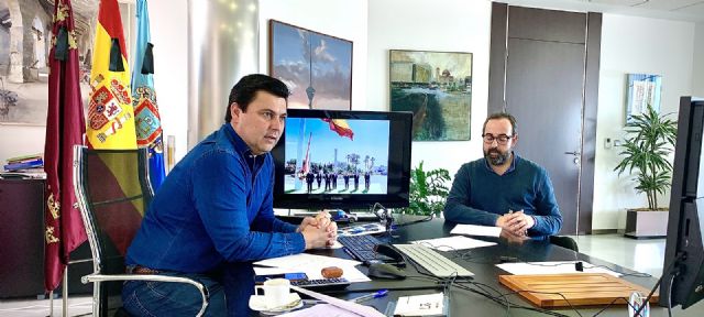 El alcalde de San Javier, José Miguel Luengo destaca la ausencia de incidencias importantes en el primer día de salida de los menores - 1, Foto 1