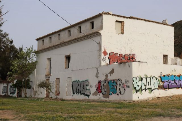 Huermur denuncia el mal estado del histórico caserío de Casa Blanca en Los Ramos - 5, Foto 5