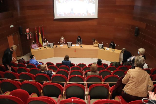 Teresa Franco apuesta por la implicación de los centros de las mujeres en la lucha por la igualdad - 3, Foto 3