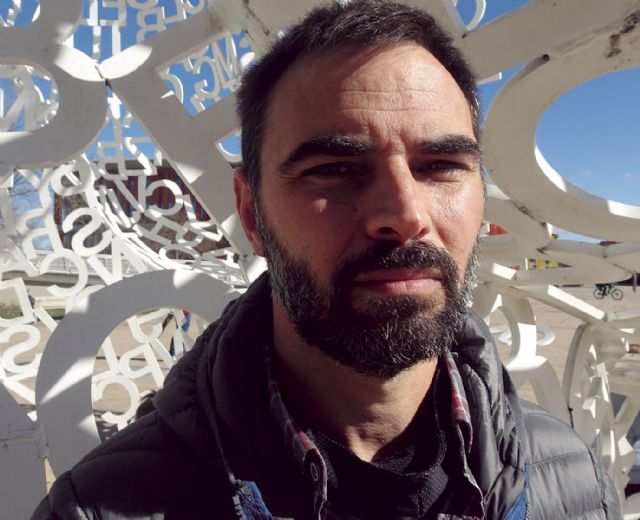 Gollarín presenta Pasos de gigante, primer libro de relatos del caravaqueño Víctor M. Sánchez Tudela - 3, Foto 3