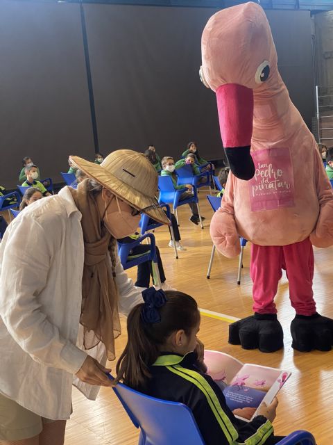 Mingo descubre en un cuento ilustrado los paisajes de Las Salinas y su fauna a los escolares - 2, Foto 2