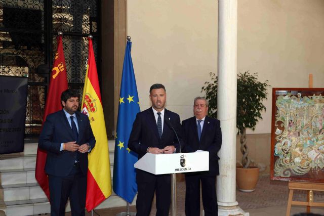 La sede de Gobierno regional acoge la presentación de las fiestas de la Vera Cruz de Caravaca - 1, Foto 1