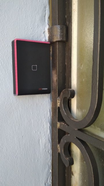 Informacin para solicitar la tarjeta para la sala de estudio 24 horas, Foto 1