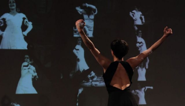 Las IV Jornadas Molina Ciudad de la Danza presentan el espectáculo EL LENGUAJE DE LAS LÍNEAS, a cargo de la compañía Leonor Leal el viernes 28 de abril en el Teatro Villa de Molina - 1, Foto 1