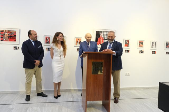 Arte . Sevilla . “Buenas, Malas y Peores” - 1, Foto 1