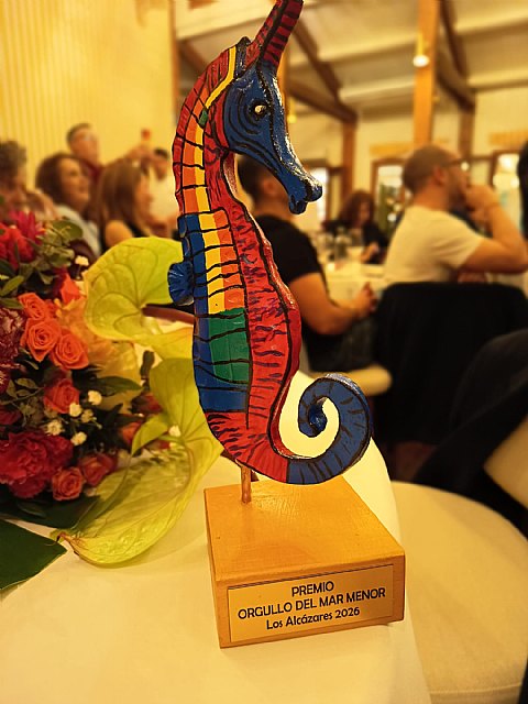 El colectivo Galactyco recibe el Premio Orgullo del Mar Menor en una gala histórica que reunió a referentes de la lucha LGTBIQ+ de toda la Región - 3, Foto 3