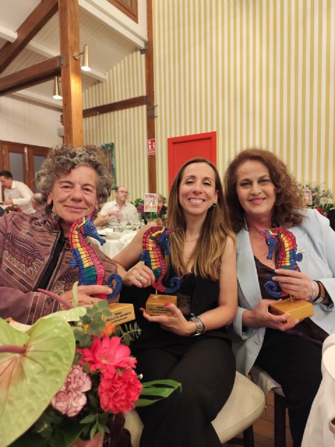 El colectivo Galactyco recibe el Premio Orgullo del Mar Menor en una gala histórica que reunió a referentes de la lucha LGTBIQ+ de toda la Región - 5, Foto 5