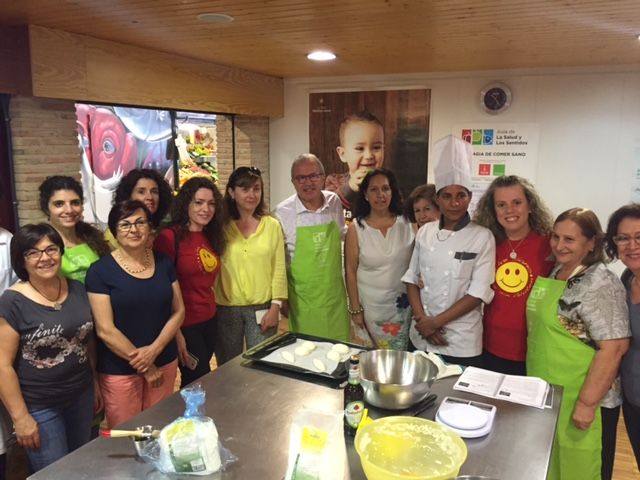 25 celíacos aprenden a cocinar alimentos aptos para su salud gracias al Taller de Gastronomía del Ayuntamiento de Murcia - 5, Foto 5