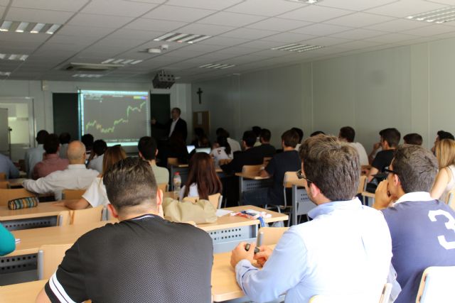 La UCAM y GPM acercan el mundo del trading a estudiantes y empresarios de la Región - 1, Foto 1