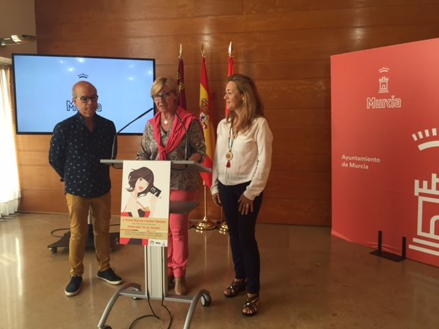 Medio centenar de comercios murcianos salen a la calle en la II edición de la Feria Muác del Verano - 2, Foto 2