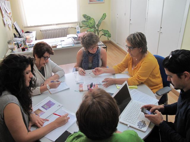 El Ayuntamiento trabajará en la prevención juvenil de drogodependencias en los barrios - 1, Foto 1