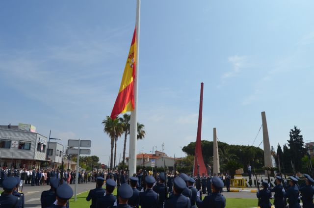 La AGA saca a la calle la celebración del Día de las Fuerzas Armadas - 4, Foto 4