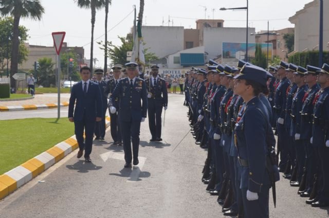 La AGA saca a la calle la celebración del Día de las Fuerzas Armadas - 1, Foto 1