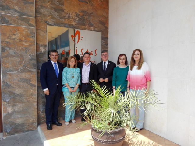 El PP apuesta por una educación de calidad y así lo ha manifestado el Secretario de Estado, Marcial Marín en su visita hoy a Murcia. - 1, Foto 1