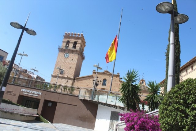Totana adheres to the official declaration of mourning for ten days as a testimony of pain for the death of thousands of Spaniards because of COVID-19