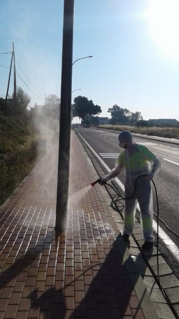 Alumbrado Público limpia y desinfecta cerca de 10.000 soportes de farolas de los espacios más transitados del municipio - 2, Foto 2